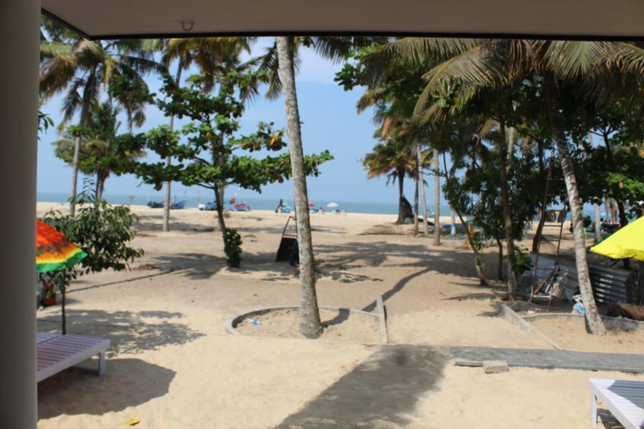 Marari Anna Beach Homestay 마라리쿨람 외부 사진