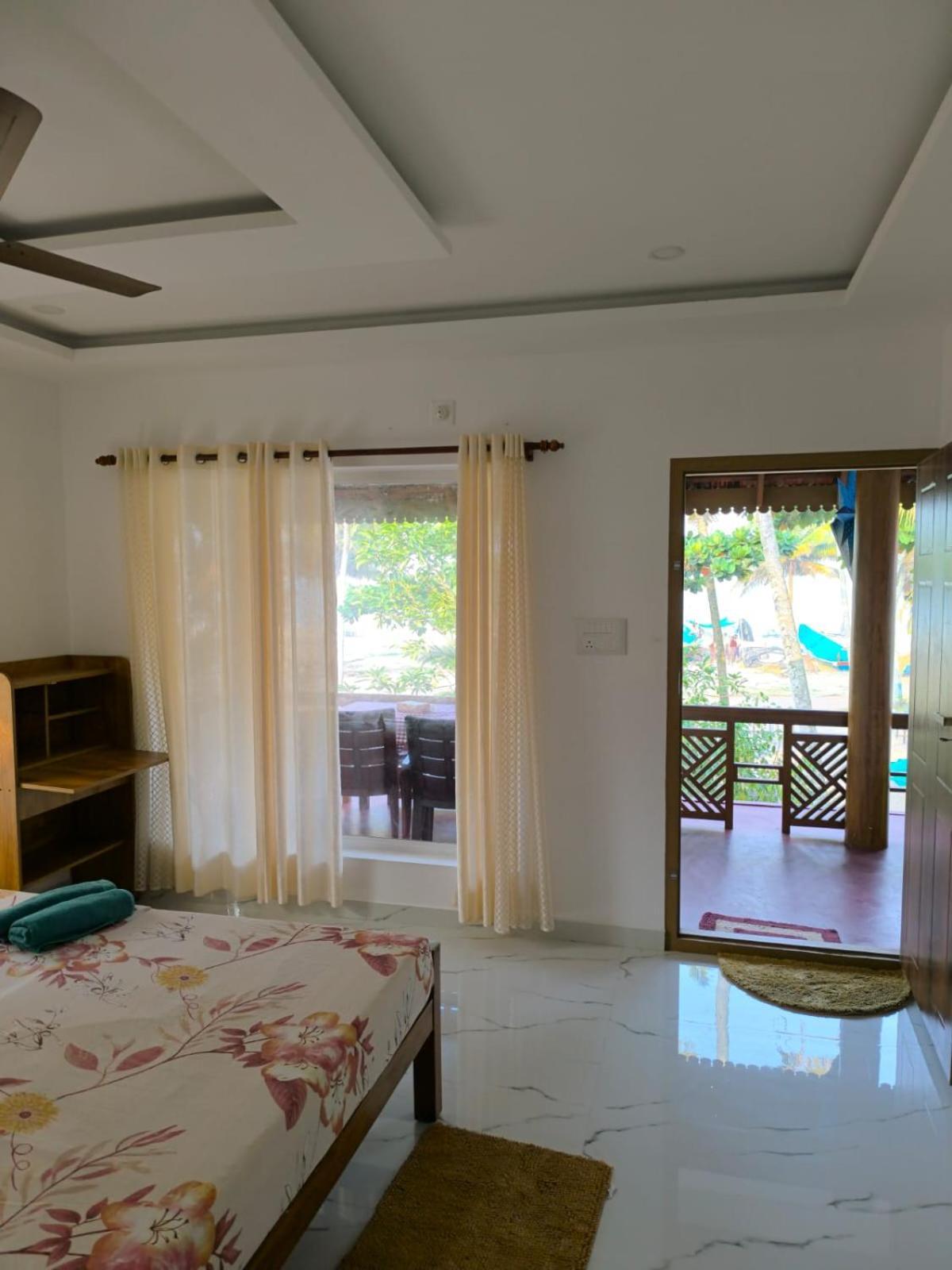 Marari Anna Beach Homestay 마라리쿨람 외부 사진
